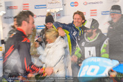Formula Snow - Saalbach-Hinterglemm - Fr 04.12.2015 - Pamela ANDERSON bergibt 1. Preis182