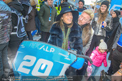 Formula Snow - Saalbach-Hinterglemm - Sa 05.12.2015 - Boris und Lilly BECKER am Motorschlitten120