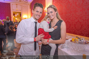 energy for life - Weihnachtsball für Kinder - Hofburg - Mi 09.12.2015 - Patricia KAISER, Daniela WOLF, mit Kind Tochter Lena38