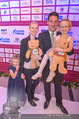 energy for life - Weihnachtsball für Kinder - Hofburg - Mi 09.12.2015 - Helge PAYER mit Tochter Mina-Amelie und Natalie, Katharina4