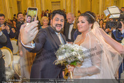 Anna Netrebko Hochzeit - Trauung - Palais Coburg - Di 29.12.2015 - Anna NETREBKO, Yusif EYVAZOV taking Selfie128