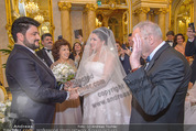 Anna Netrebko Hochzeit - Trauung - Palais Coburg - Di 29.12.2015 - Vater Yuri bringt Tochter Anna NETREBKO zu Yusif EYVAZOV62