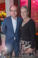 Dreigroschenoper Galavorstellung - Theater an der Wien - Sa 16.01.2016 - Sigrid OBLAK mit Begleiter Paul102