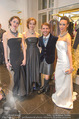 Opernball Couture Salon - Popp & Kretschmer - Mi 27.01.2016 - Marcos VALENZUELA mit Models11