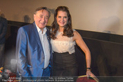 Brooke Shields PK - Lugner City - Mi 03.02.2016 - Brooke SHIELDS, Richard LUGNER7