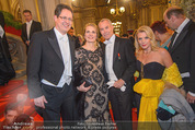 Opernball - Red Carpet - Staatsoper - Do 04.02.2016 - Jean-Claude JITROIS, Rainer TREFELNIK, Liane SEITZ50