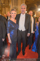 Opernball - Red Carpet - Staatsoper - Do 04.02.2016 - Hans Jrg SCHELLING mit Ehefrau Uschi86