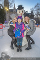 SuperFit Eisstockschießen - Rathausplatz - Mi 24.02.2016 - Missy MAY mit Marie, Sylvia GRAF28
