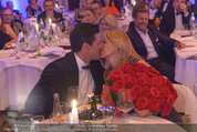 emba - Events Hall of Fame - Casino Baden - Do 19.05.2016 - Hubert Hupo NEUPER mit Ehefrau Claudia und 32 roten Rosen161