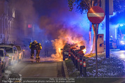 Mercedes brennt - Wiedner Gürtel - Mi 01.06.2016 - Mercedes brennt, Fahrzeugbrand PKW Autobrand Feuer Einsatz10