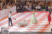 Fete Imperiale - Spanische Hofreitschule - Fr 24.06.2016 - Daniela FALLY bei Ballerffnung mit Gnsen115
