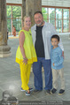 Ai Weiwei Opening - 21er Haus - Di 12.07.2016 - AI Weiwei mit Sohn AI Lao, Agnes HUSSLEIN67