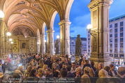 Fashion for Europe - Staatsoper - Do 14.07.2016 - Publikum auf der Terrasse206