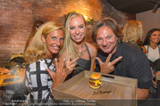 Opening - Le Burger Restaurant - Di 09.08.2016 - Heinz HANNER, Verena PFLGER, Nadine FRIEDRICH51