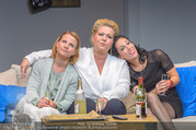 Bühnenfotos Honigmond - Stadttheater Berndorf - Mo 05.09.2016 - Kristina SPRENGER, Susanna HIRSCHLER, Adriana ZARTL66