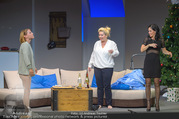 Bühnenfotos Honigmond - Stadttheater Berndorf - Mo 05.09.2016 - Kristina SPRENGER, Susanna HIRSCHLER, Adriana ZARTL71