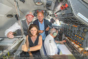 Breitling Super Constellation - Flughafen Wien Schwechat - Fr 09.09.2016 - Thomas MORGENSTERN, Ingrid THURNHER, Peter KELLNER im Cockpit1