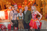 10. Trachtenpärchenball Teil 1 - Rathaus - Fr 09.09.2016 - Michael HUPL mit Ehefrau Barbara (HRNLEIN), Trachtenprchen105