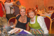 10. Trachtenpärchenball Teil 1 - Rathaus - Fr 09.09.2016 - Michael KLEIN mit Muter Ingrid KLEIN188