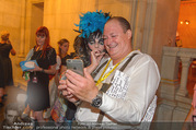 10. Trachtenpärchenball Teil 1 - Rathaus - Fr 09.09.2016 - Nina HAGEN (Selfies mit Fans)249