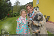 Licht ins Dunkel bei Nagy - Nagy Privathaus Gutenstein - Sa 17.09.2016 - Barbara KARLICH mit Tochter Gloria und Hund Meiki19