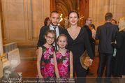 Schikaneder Premierenfeier - Rathaus - Fr 30.09.2016 - Steffen und Barbara HOFMANN, Kinder Emmilie, Sophie-Maria10