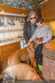 Homestory Jose Feliciano - Privathaus Leobersdorf - Mi 23.11.2016 - Jose FELICIANO mit Hunden in der Kche49