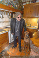 Homestory Jose Feliciano - Privathaus Leobersdorf - Mi 23.11.2016 - Jose FELICIANO mit Hunden in der Kche51