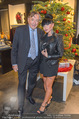 Richard Lugner bei Modenschau - Miss Moda Lugner City - Sa 10.12.2016 - Richard LUGNER, Lusy SKAYA4