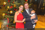 Weihnachtsball für Kinder - Hofburg - Mi 14.12.2016 - Familie Carmen STAMBOLI, Rene Otto KNOR mit Kind Sohn Enzo6