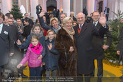 Erwin Pröll 70er Geburtstagsfeier - Stift Göttweig - Sa 17.12.2016 - Erwin PRLL mit Ehefrau Sissi (Elisabeth) und Familie (Tochter)28