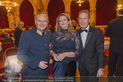 Polizeiball - Rathaus - Fr 27.01.2017 - Karl MAHRER mit Ehefrau Christina, Manfred DENNER1