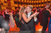 Opernball 2017 - Staatsoper - Do 23.02.2017 - Cathy LUGNER, Helmut WERNER beim Tanzen, Ballsaal251