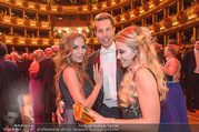 Opernball 2017 - Staatsoper - Do 23.02.2017 - Gina-Lisa LOHFINK, Florian WESS, Cathy LUGNER auf der Tanzflch271