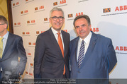 ABB übernimmt B&R PK - Park Hyatt - Mi 05.04.2017 - Ulrich SPIESSHOFER, Franz CHALUPECKKY32