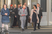 Charles und Camilla - Innenstadt Wien - Mi 05.04.2017 - Prinz Charles, Prince of Wales geht von Hofburg zu Bundeskanzler78