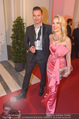 Romy Gala - Red Carpet - Hofburg - Sa 22.04.2017 - Andreas GABALIER mit Freundin Silvia SCHNEIDER133