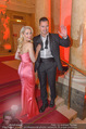 Romy Gala - Red Carpet - Hofburg - Sa 22.04.2017 - Andreas GABALIER mit Freundin Silvia SCHNEIDER187