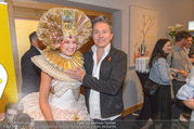 Lifeball PK - LeMeridien - Mo 22.05.2017 - Alfons HAIDER mit verkleideter Hostess4