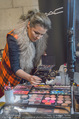 Lifeball Fotoshooting Netrebko - Conchita - Rathaus - Fr 17.11.2017 - Anna NETREBKO backstage beim Schminken7