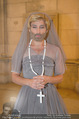 Lifeball Fotoshooting Netrebko - Conchita - Rathaus - Fr 17.11.2017 - Conchita (WURST, Tom NEUWIRTH) als Nonne mit Kreuz47