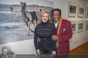 Manfred Baumann Mustangs - Naturhistorisches Museum NHM - Di 21.11.2017 - Roberto BLANCO mit Ehefrau Luzandra2