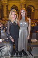Manfred Baumann Mustangs - Naturhistorisches Museum NHM - Di 21.11.2017 - Madeleine PICKENS mit Tochter29