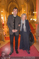 LOOK Woman of the Year Gala 2017 - Rathaus - Mi 29.11.2017 - Inge UNZEITIG mit Sohn Kurt5