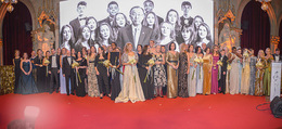 LOOK Woman of the Year Gala 2017 - Rathaus - Mi 29.11.2017 - Gruppenfoto, Schlussbild260