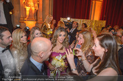 LOOK Woman of the Year Gala 2017 - Rathaus - Mi 29.11.2017 - Elizabeth Liz HURLEY mit Fans, Selfies269