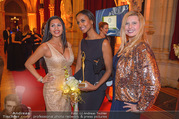 LOOK Woman of the Year Gala 2017 - Rathaus - Mi 29.11.2017 - Sara NURU, Nina Bambi BRUCKNER, Dany281