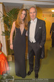Opernball 2018 - Wiener Staatsoper - Do 08.02.2018 - Erwin WURM mit Ehefrau Elise240