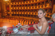 Opernball 2018 - Wiener Staatsoper - Do 08.02.2018 - Lily JAMES252