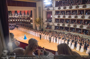 Opernball 2018 - Wiener Staatsoper - Do 08.02.2018 - Festsaal, Baller�ffnung, Blick aus einer Loge, �bersichtsfoto259